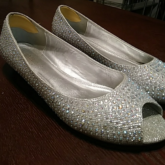 Splarkly, bejeweled, glittery flats - Picture 2 of 2